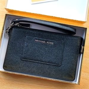 Brand New- Michael Kors Wristlet